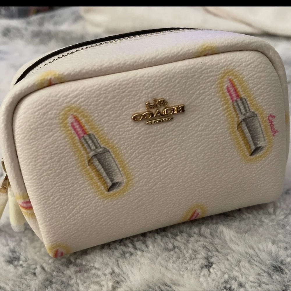 Coach Mini Boxy Cosmetic Case With Lipstick Print